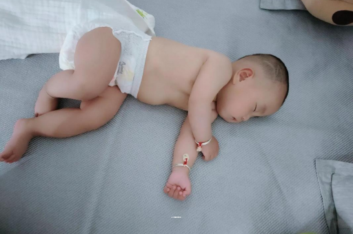 邓州宝宝老打喷嚏怎么办